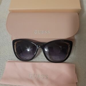GUESS Black Sunglasses